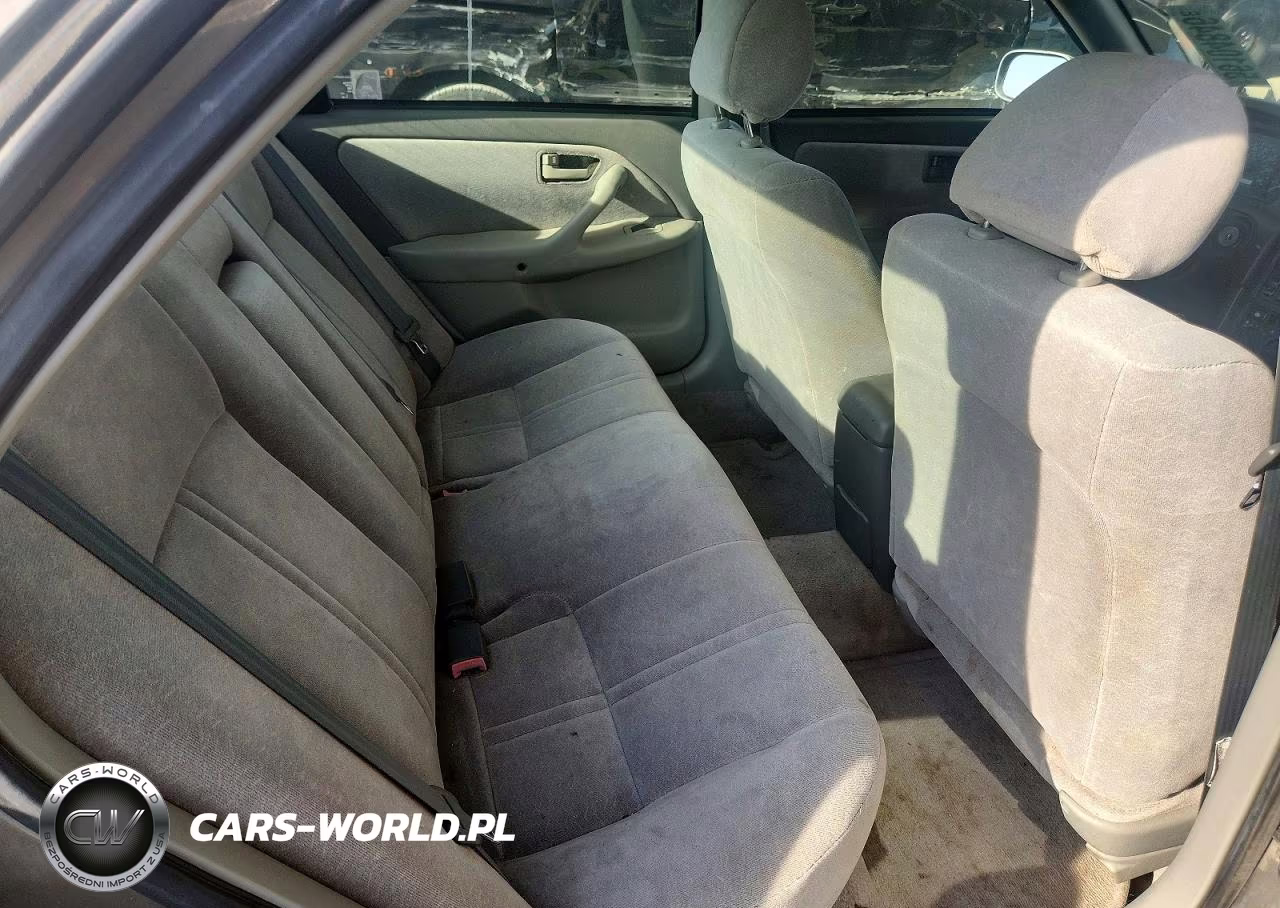 1999 Toyota Camry Le VIN:4T1BG22K4XU519954 - 10