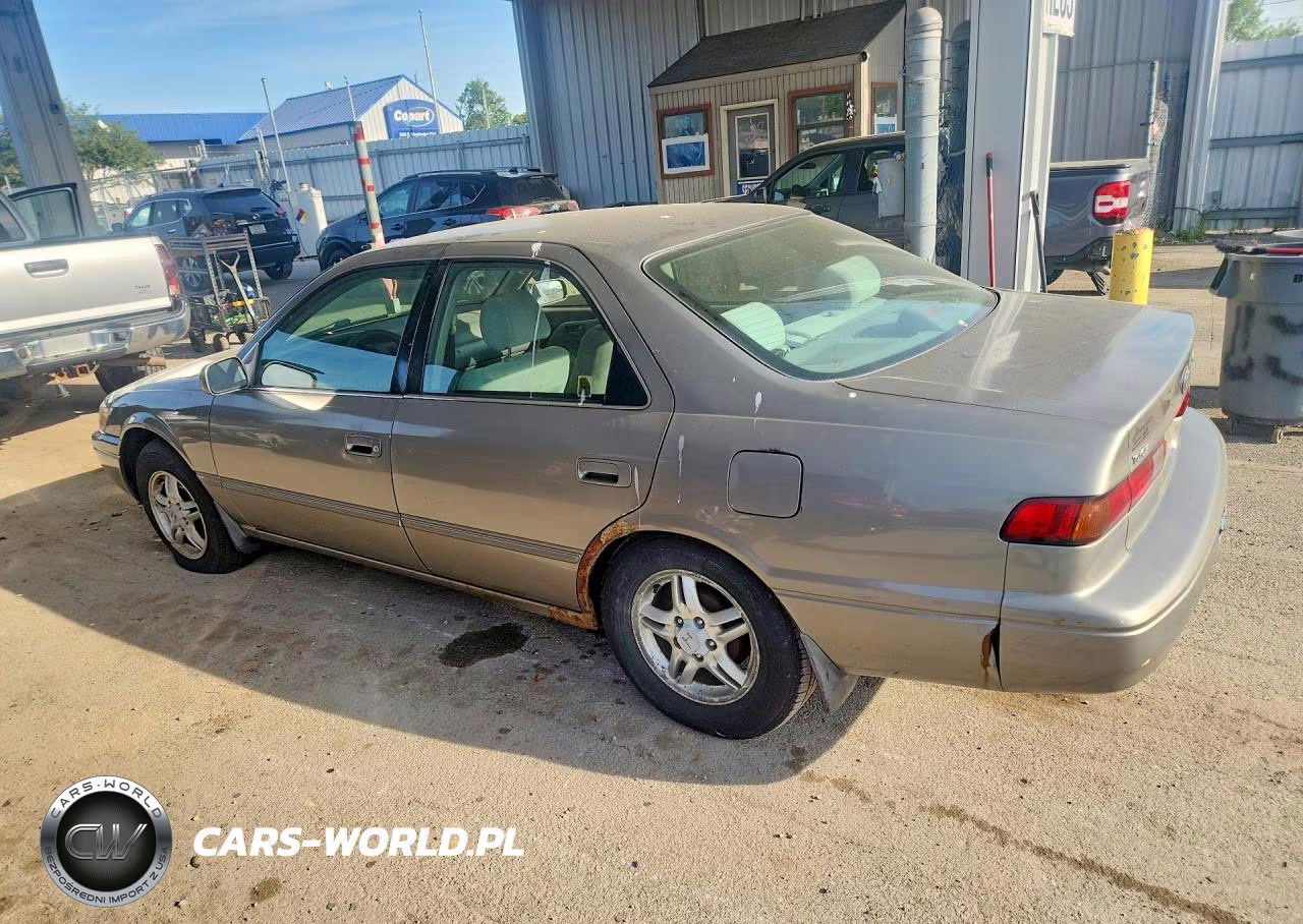 1999 Toyota Camry Le VIN:4T1BG22K4XU519954 - 2