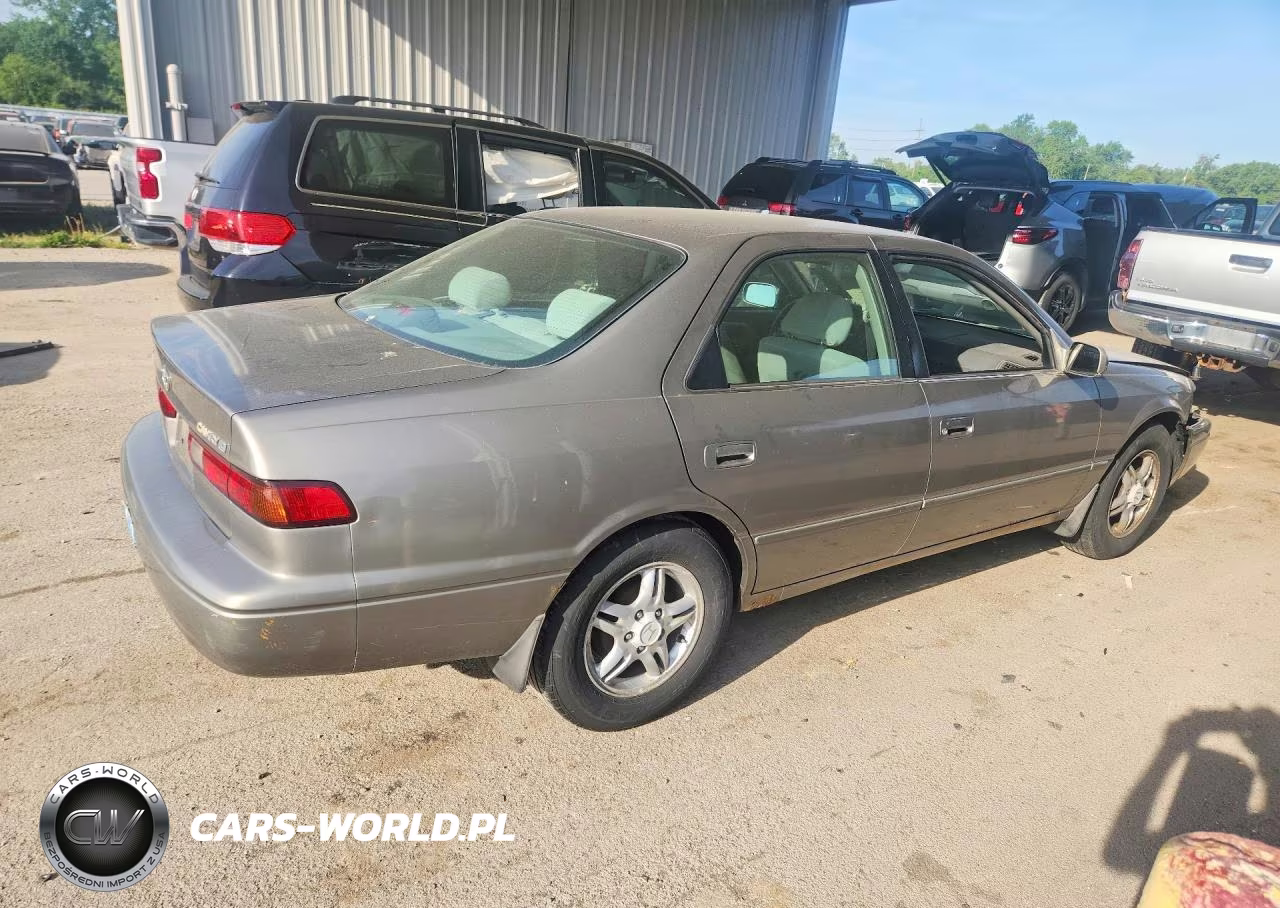 1999 Toyota Camry Le VIN:4T1BG22K4XU519954 - 3