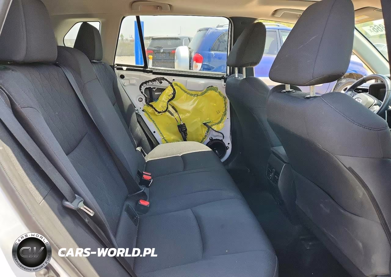 2022 Toyota Corolla Cross Le VIN:7MUBAAAG7NV012812 - 11