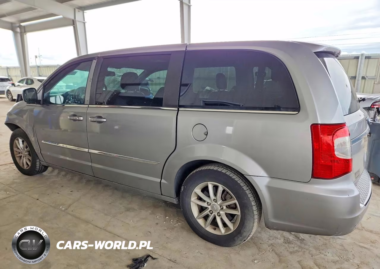 2015 Chrysler Town & Country S VIN:2C4RC1HG9FR741719 - 2