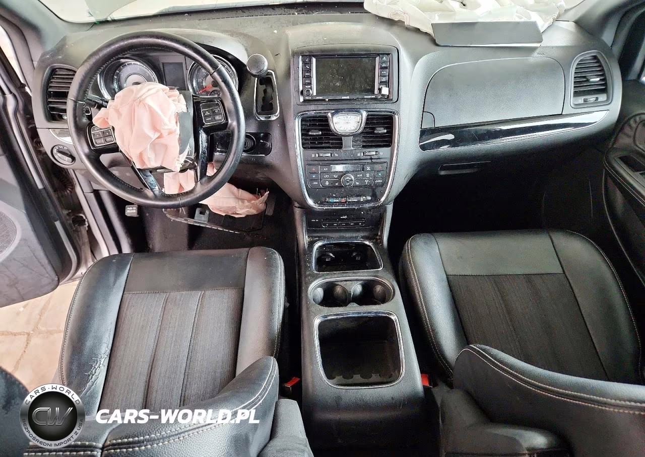 2015 Chrysler Town & Country S VIN:2C4RC1HG9FR741719 - 8