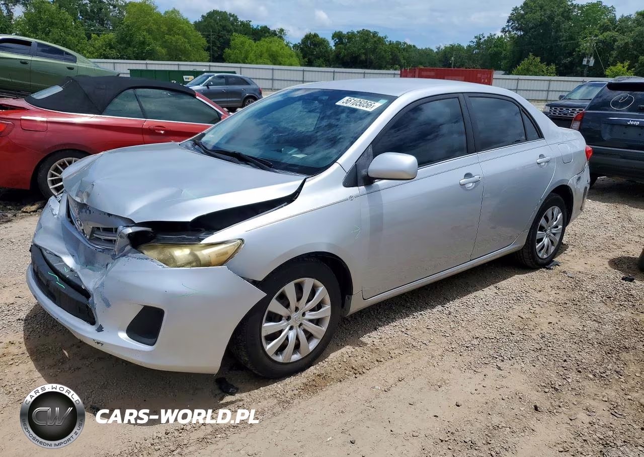 2013 Toyota Corolla Le – zdjęcie 1 z 12
