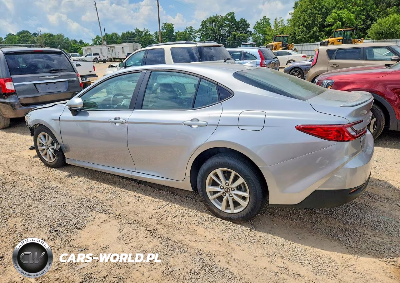 2025 Toyota Camry Le VIN:4T1DAACK8SU580381 - 2