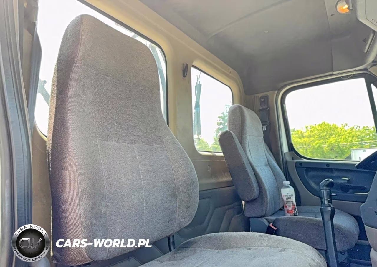 2012 Freightliner Cascadia 125 VIN:1FUJGEDVXCSBM0774 - 6