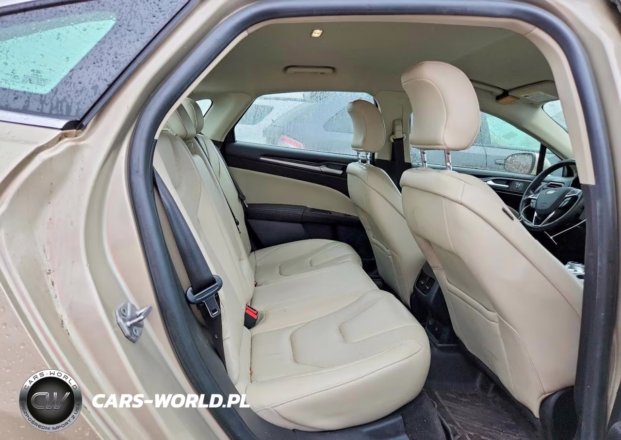 2018 Ford Fusion Titanium VIN:3FA6P0RUXJR120889 - 10