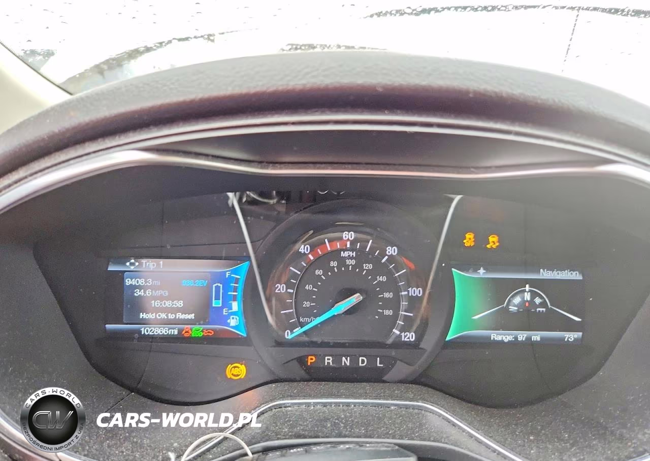 2018 Ford Fusion Titanium VIN:3FA6P0RUXJR120889 - 9