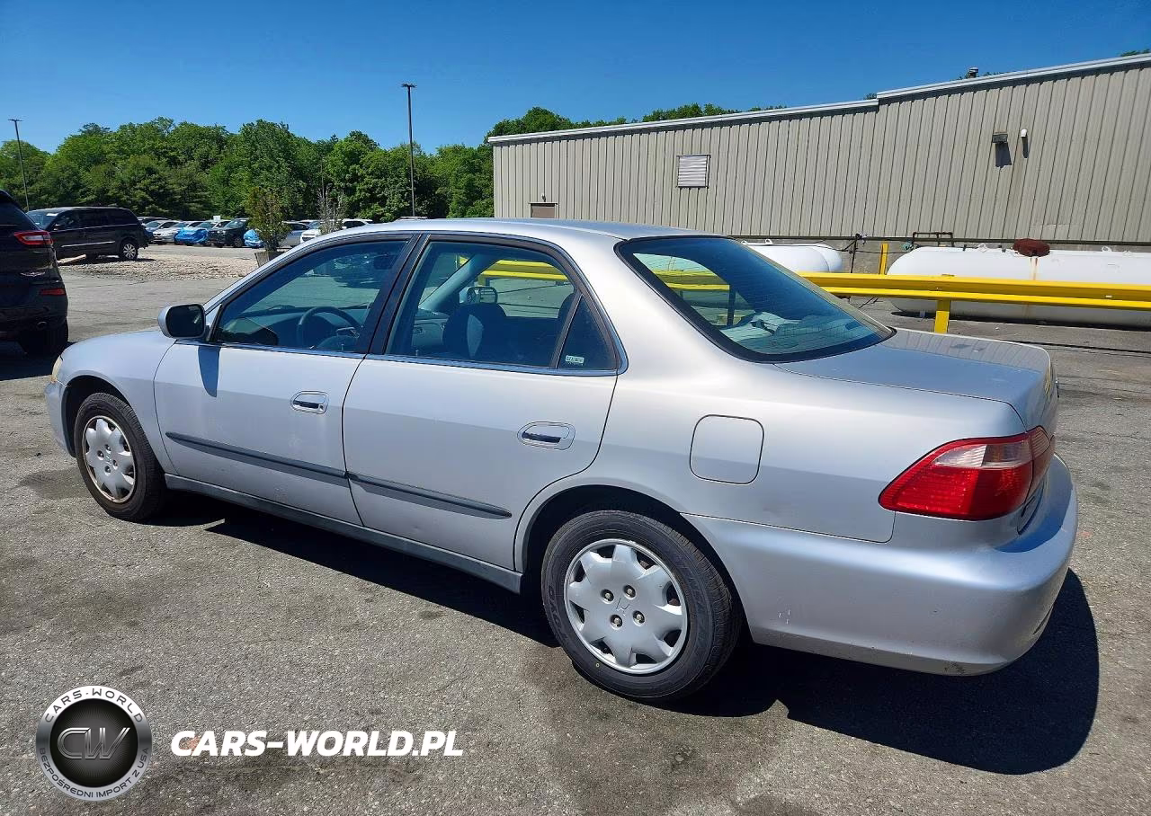 1999 Honda Accord Lx VIN:1HGCG6653XA000210 - 2