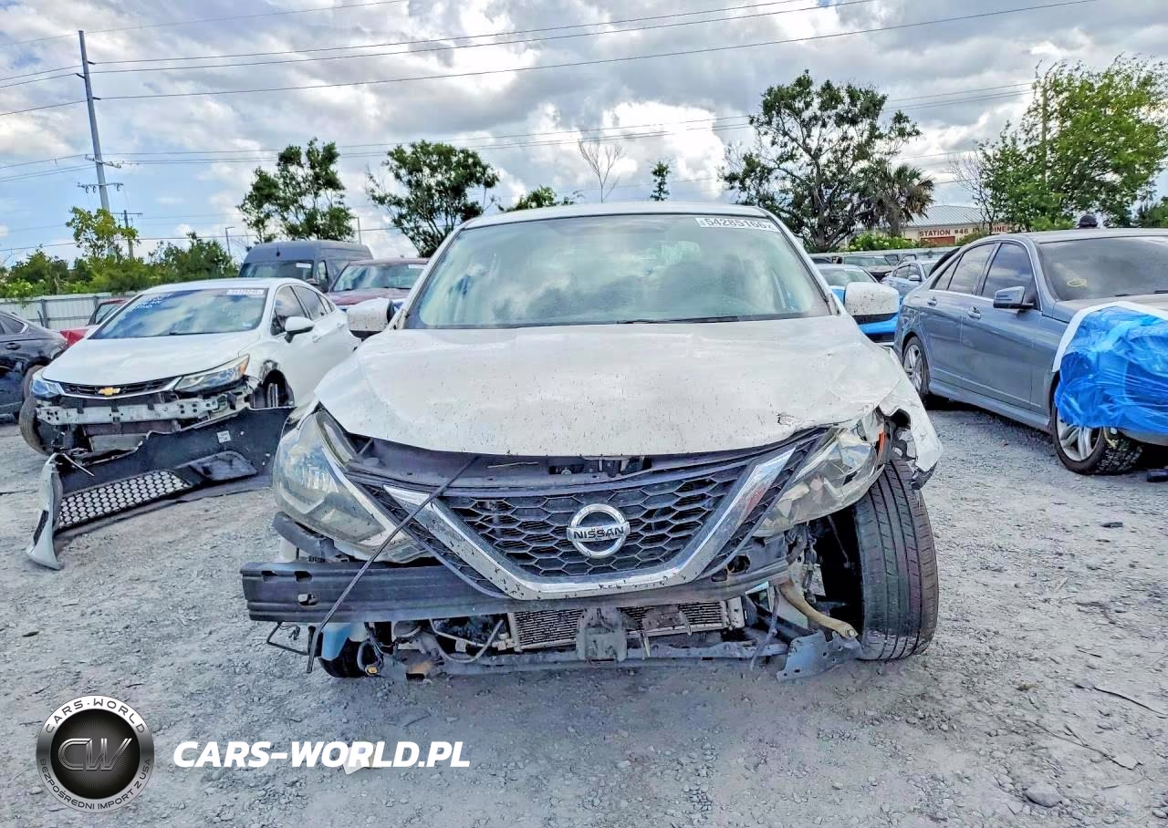 2018 Nissan Sentra S VIN:3N1AB7AP0JY319301 - 5
