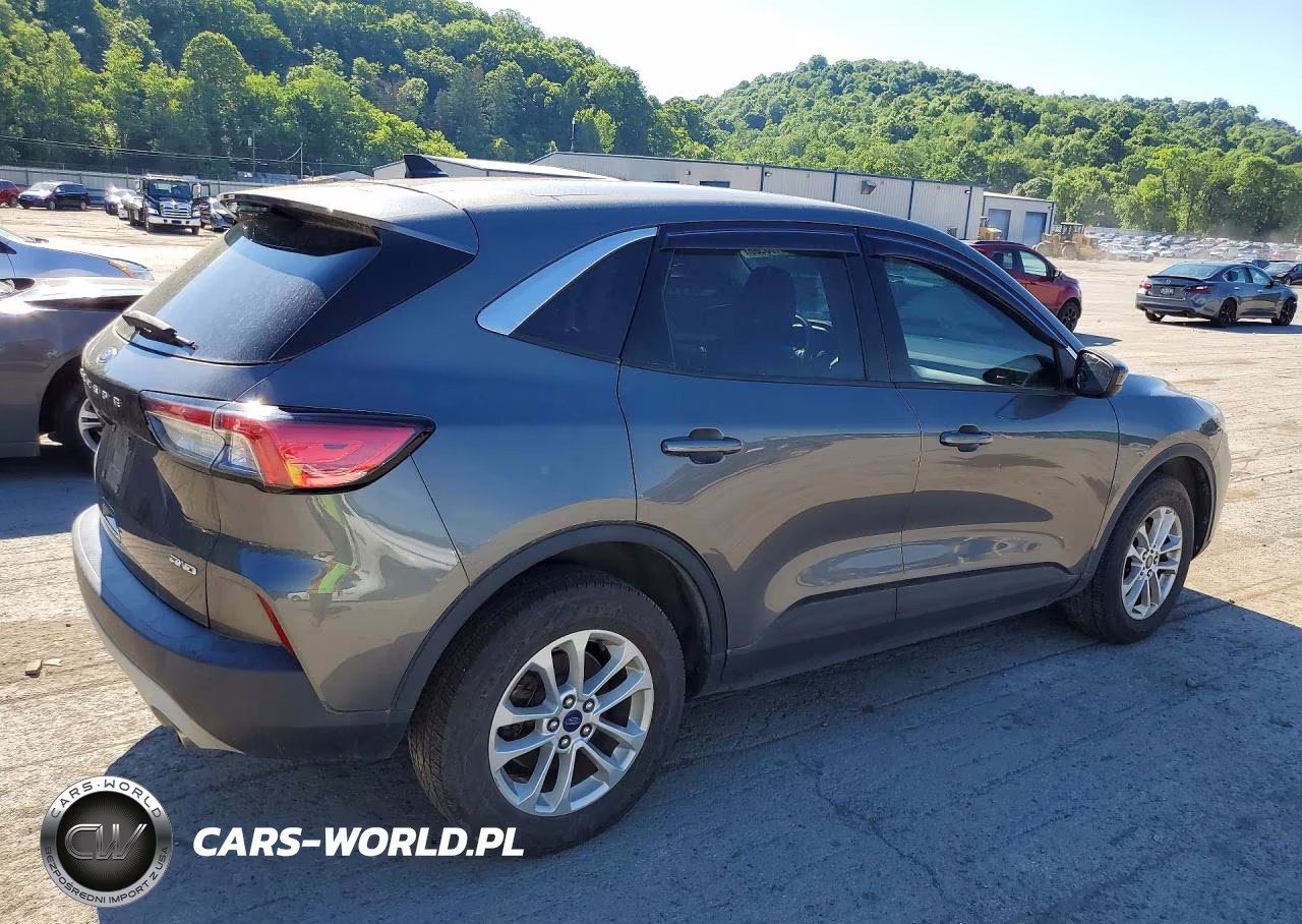 2021 Ford Escape Se VIN:1FMCU9G66MUA75795 - 3
