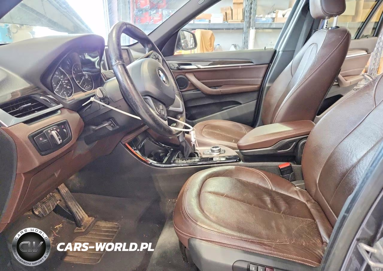 2016 BMW X1 xDrive28I VIN:WBXHT3Z34G4A51521 - 7