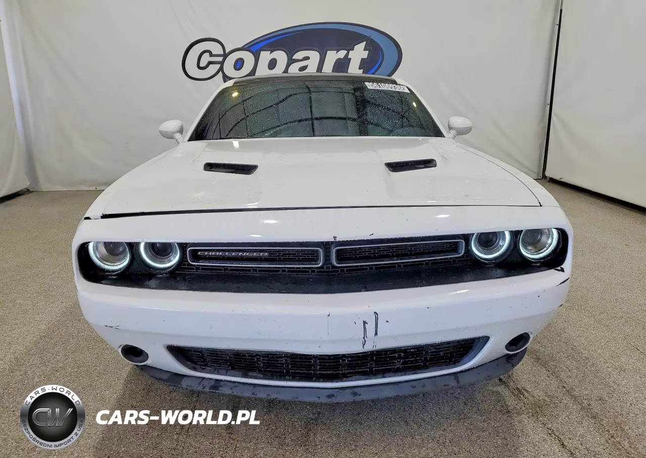 2018 Dodge Challenger Sxt VIN:2C3CDZAG7JH287081 - 5