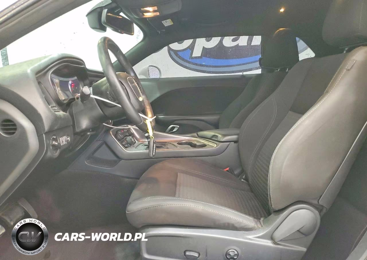 2018 Dodge Challenger Sxt VIN:2C3CDZAG7JH287081 - 7