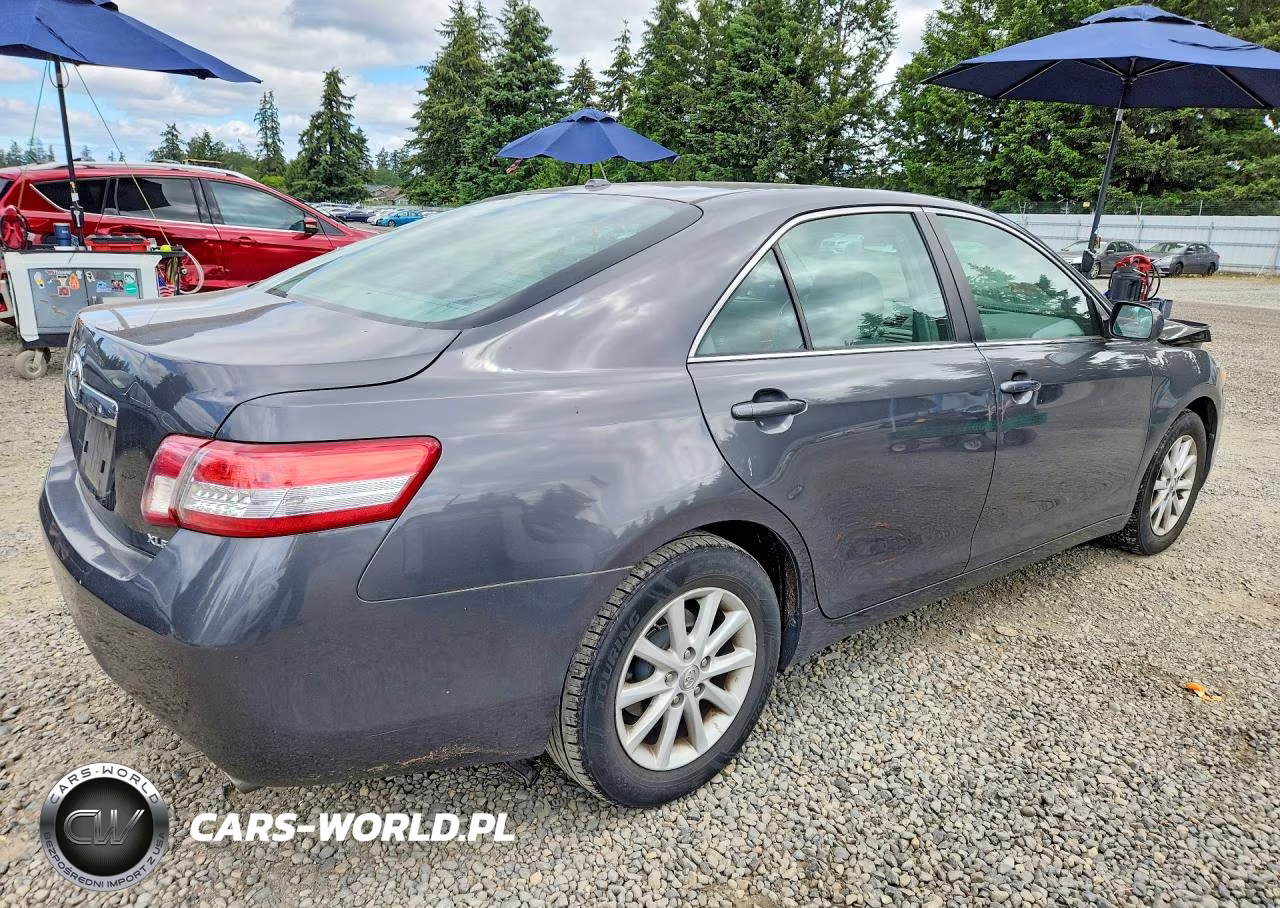2010 Toyota Camry Xle VIN:4T4BF3EK6AR066728 - 3