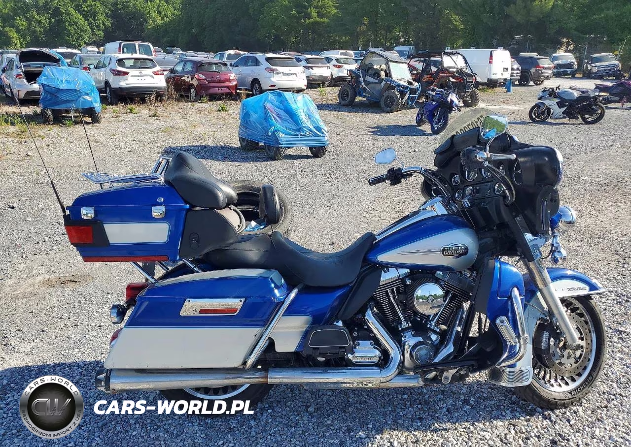 2010 Harley-Davidson Flhtcu – zdjęcie 1 z 8
