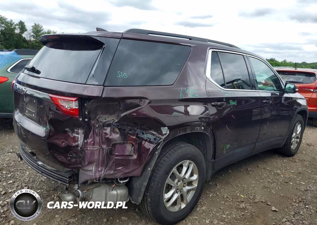 2019 Chevrolet Traverse Lt VIN:1GNERGKW9KJ228783 - 3