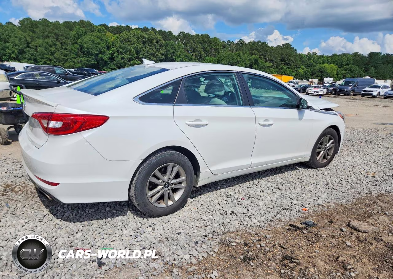 2015 Hyundai Sonata Se VIN:5NPE24AF3FH038425 - 3