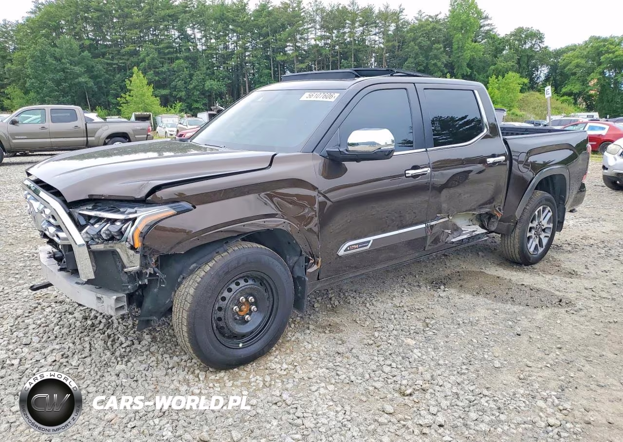 2025 Toyota Tundra Crewmax Platinum – zdjęcie 1 z 13