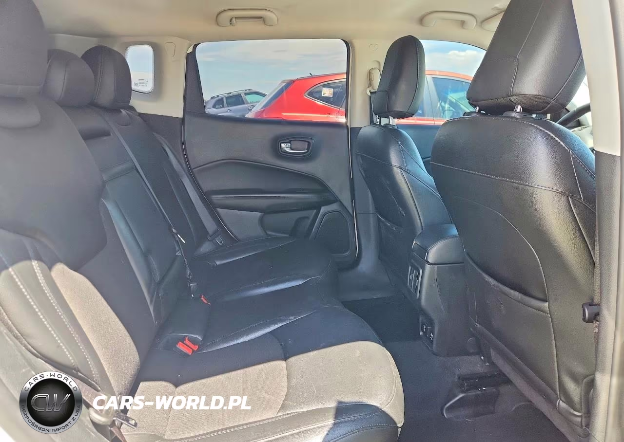 2019 Jeep Compass Latitude VIN:3C4NJCBBXKT612893 - 11