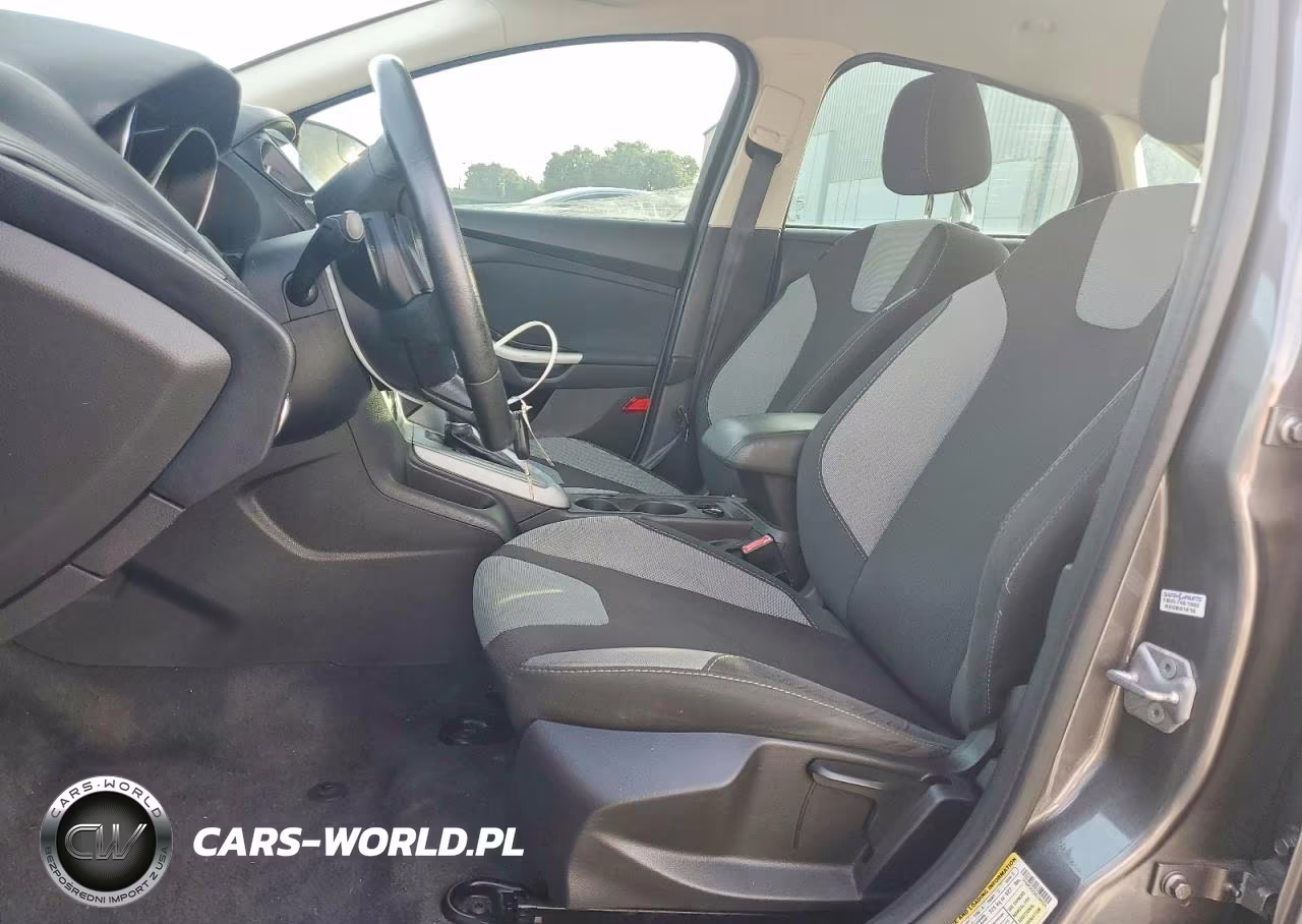 2012 Ford Focus Se VIN:1FAHP3F23CL204924 - 7