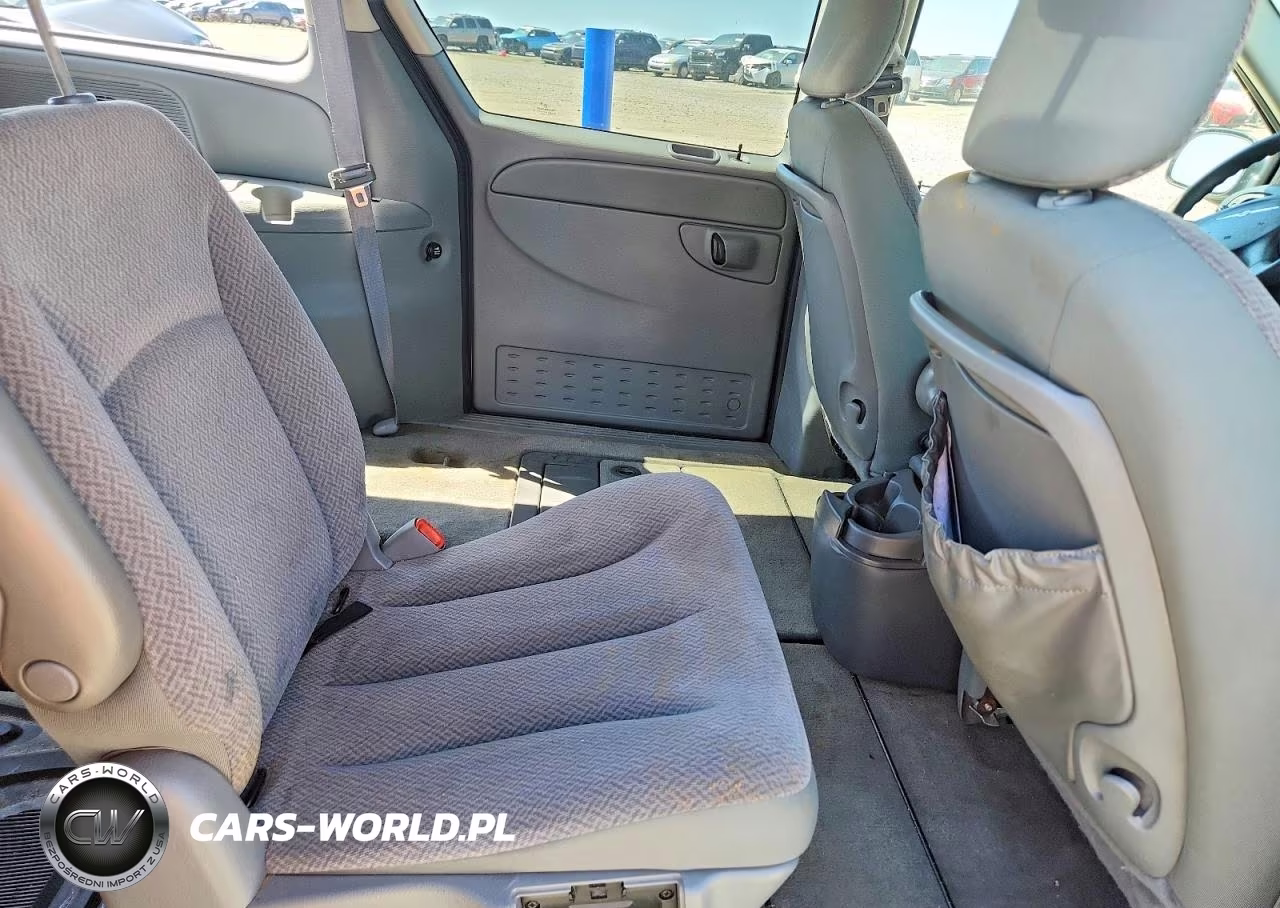 2007 Chrysler Town & Country Lx VIN:2A4GP44RX7R246302 - 11