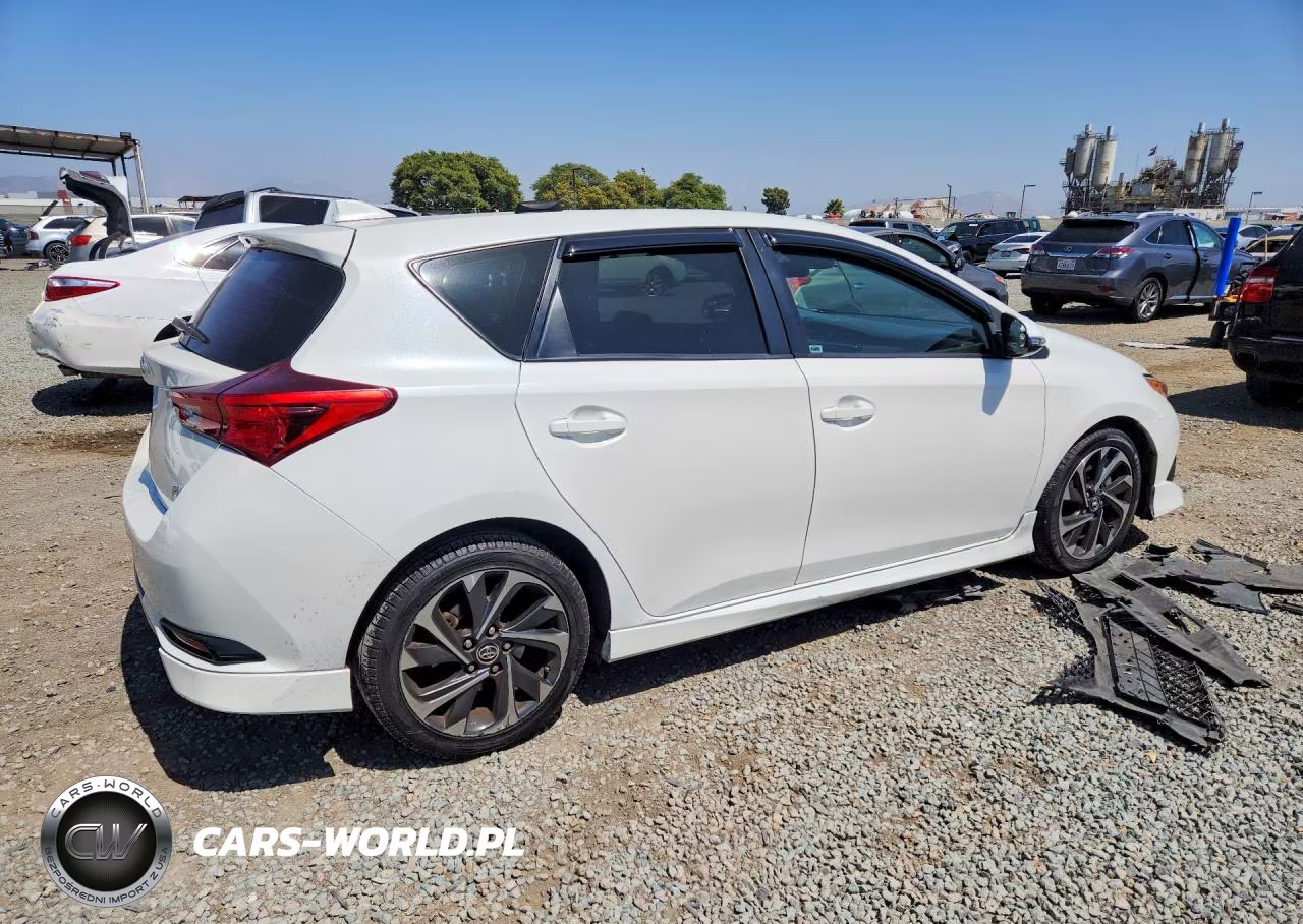 2017 Toyota Corolla Im Base VIN:JTNKARJEXHJ529980 - 3