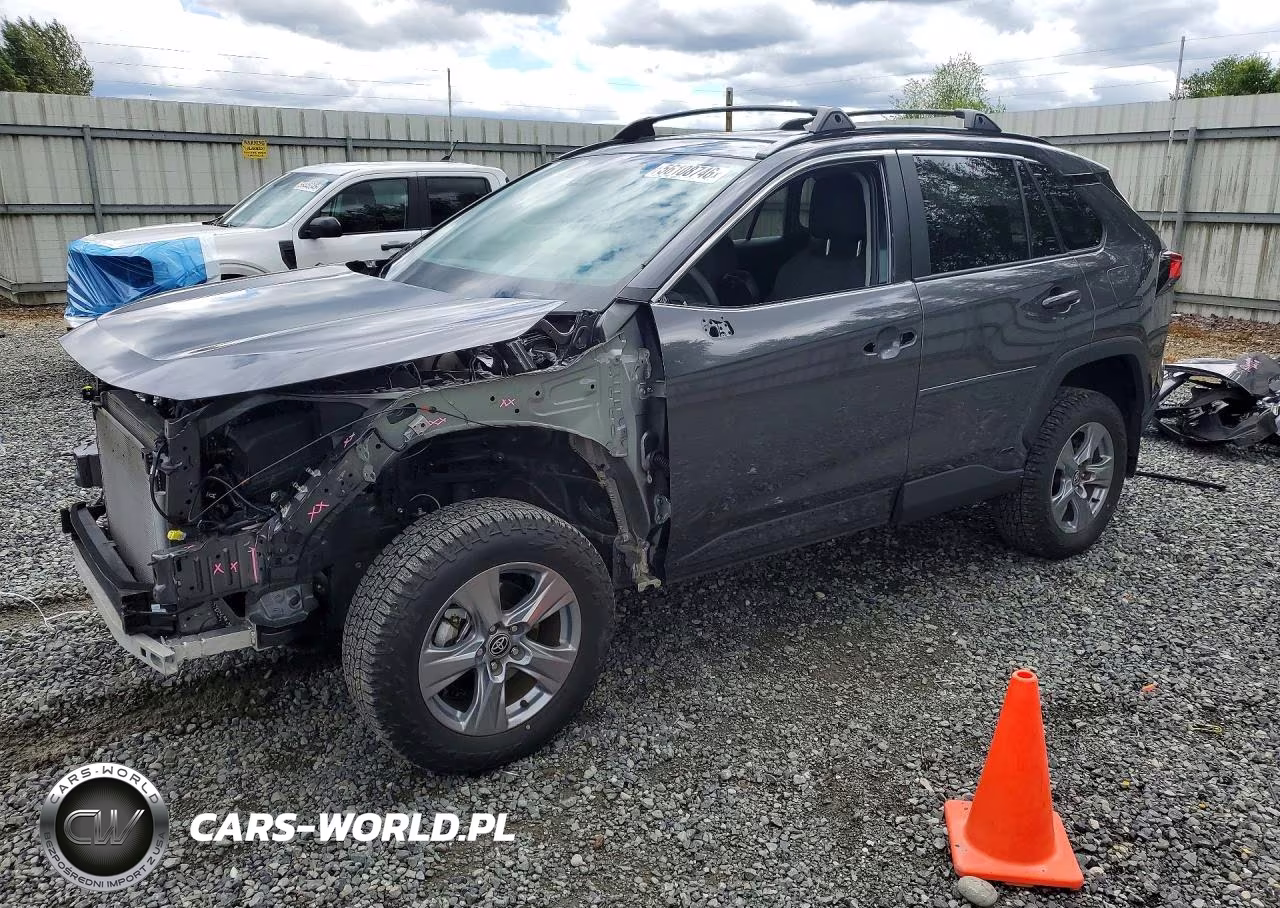 2025 Toyota Rav4 Hybrid Xle – zdjęcie 1 z 14