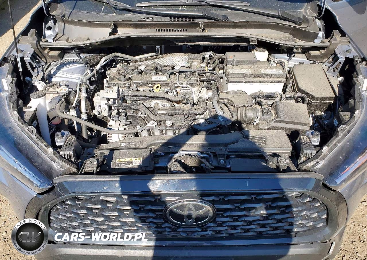 2025 Toyota Corolla Cross L VIN:7MUAAABG7SV142613 - 12