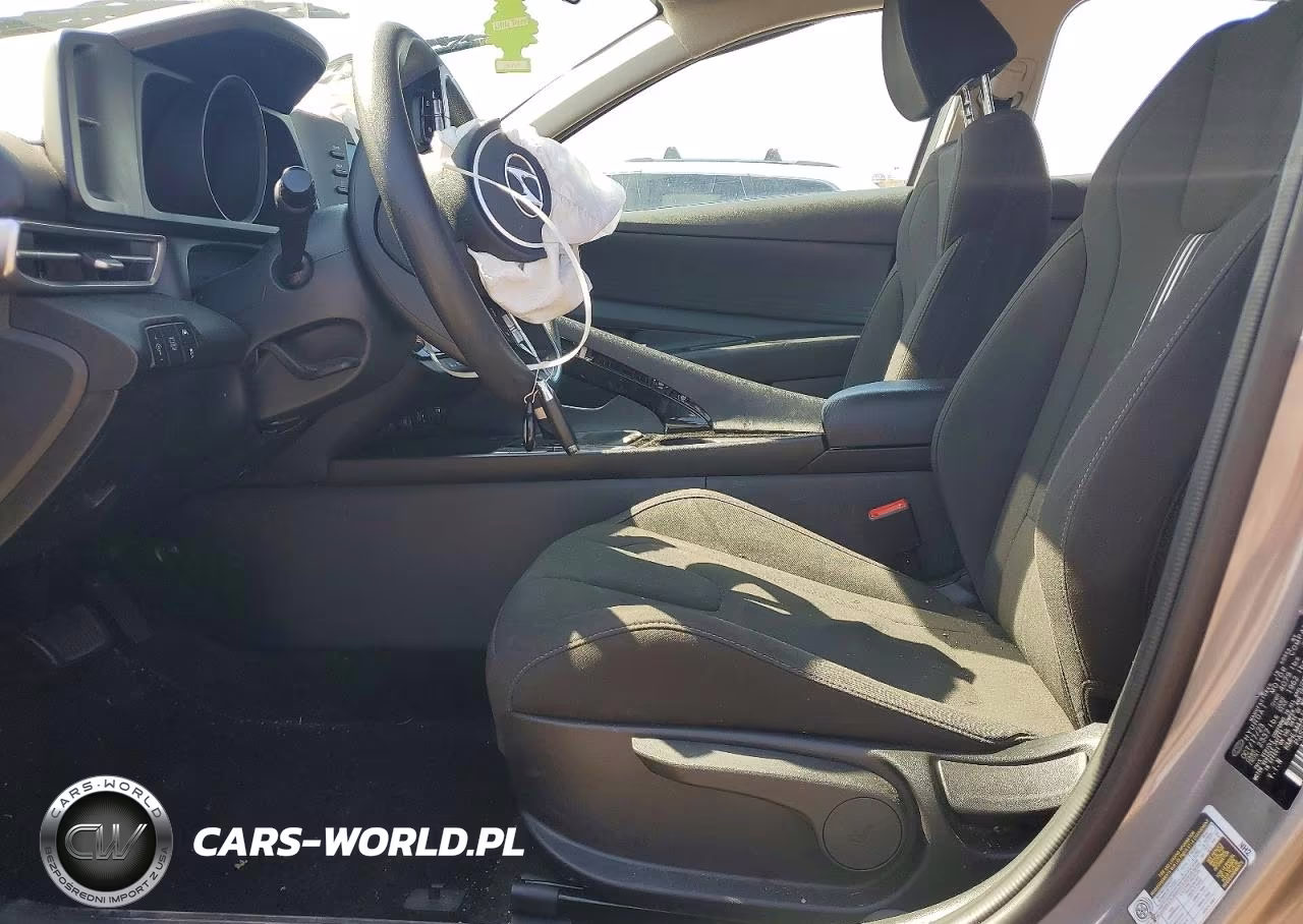 2023 Hyundai Elantra Blue VIN:KMHLM4AJXPU091230 - 7