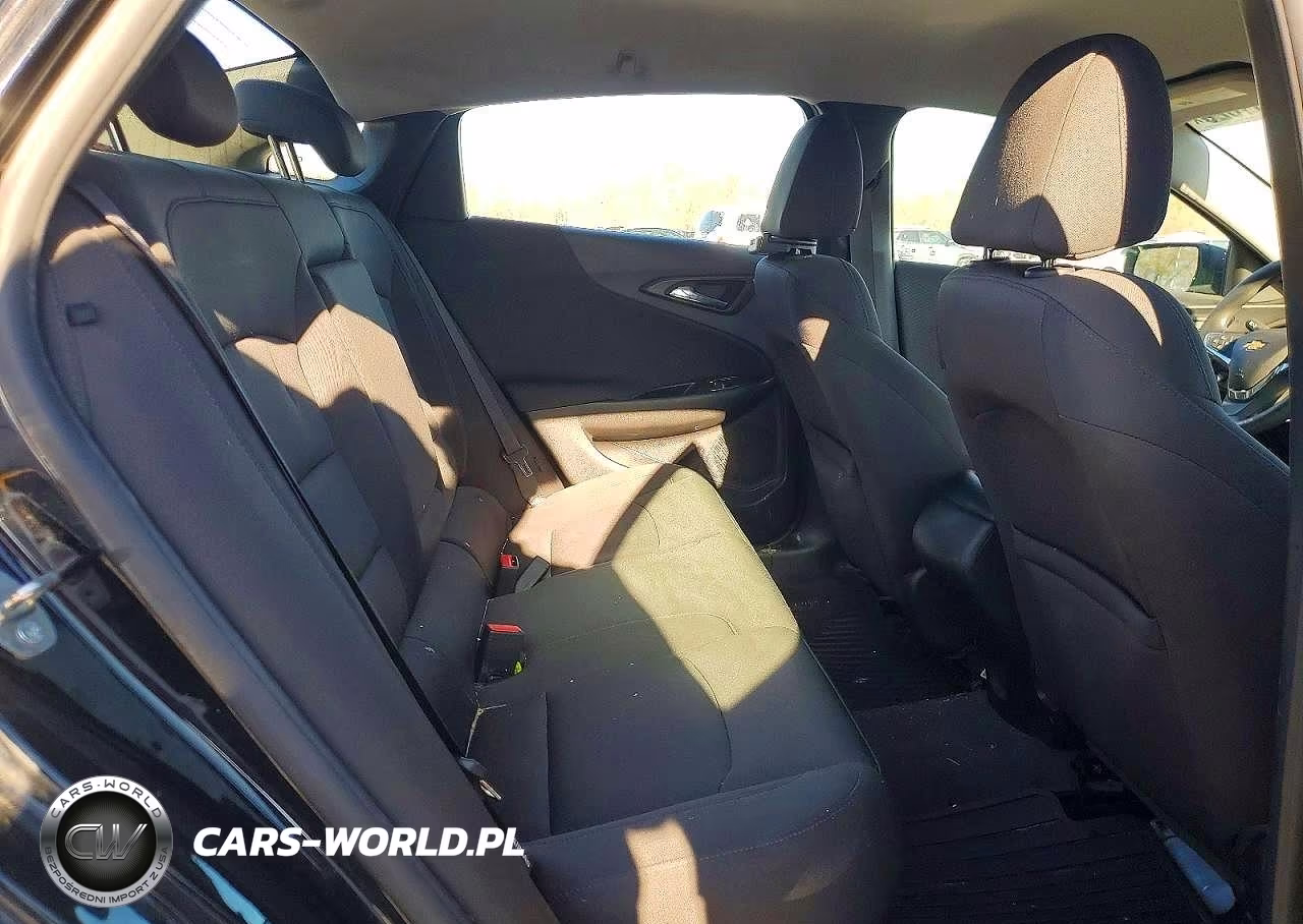 2018 Chev Malibu Ls VIN:1G1ZB5ST4JF262276 - 10