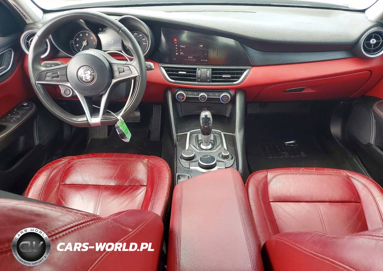 2017 Alfa Romeo Giulia VIN:ZARFAEBN1H7556128 - 8