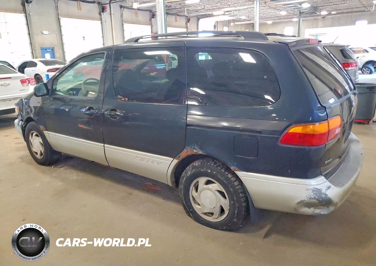 1998 Toyota Sienna Le VIN:4T3ZF13C9WU023136 - 2