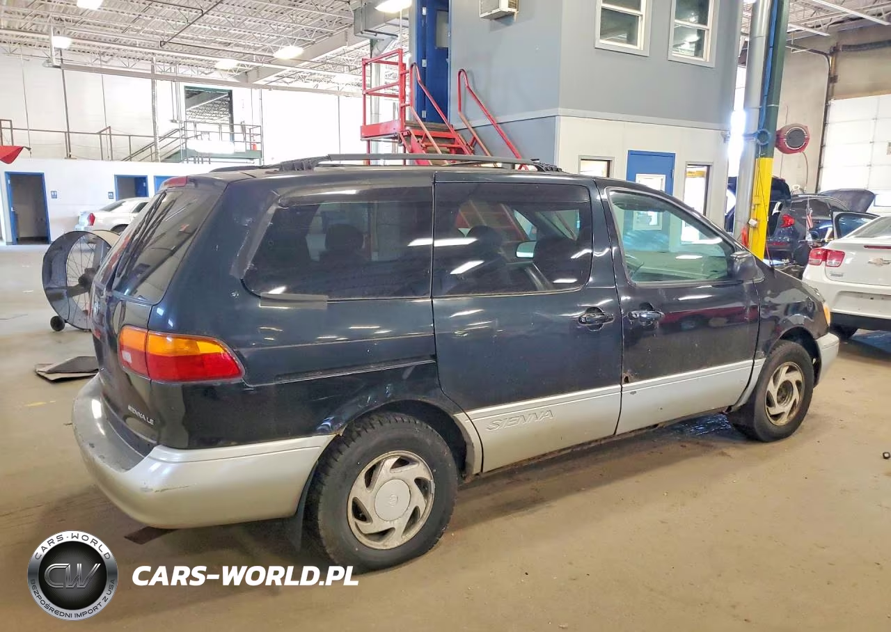 1998 Toyota Sienna Le VIN:4T3ZF13C9WU023136 - 3