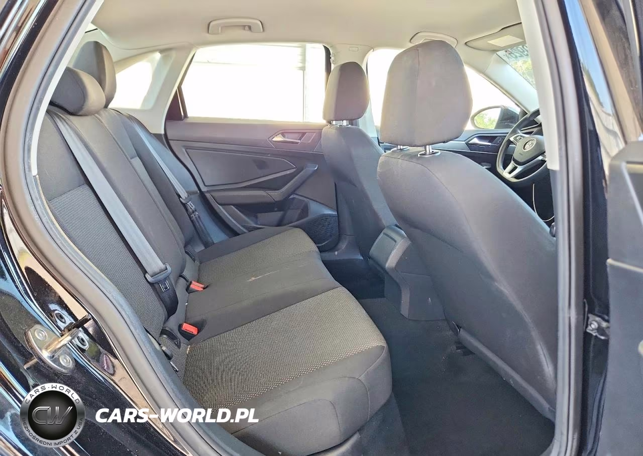 2019 Volkswagen Jetta S VIN:3VWC57BU6KM205973 - 10