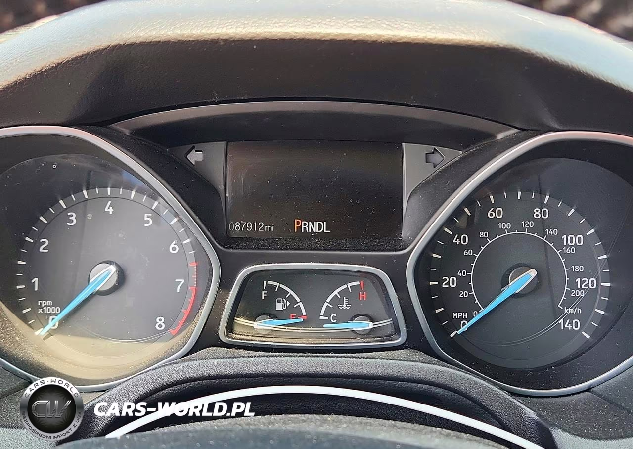 2015 Ford Focus Se VIN:1FADP3K25FL355658 - 9