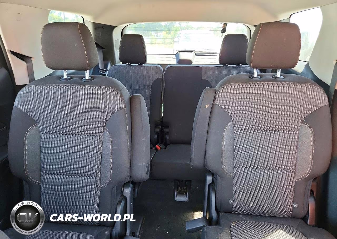 2019 Chevrolet Traverse Lt VIN:1GNEVGKW6KJ195124 - 10