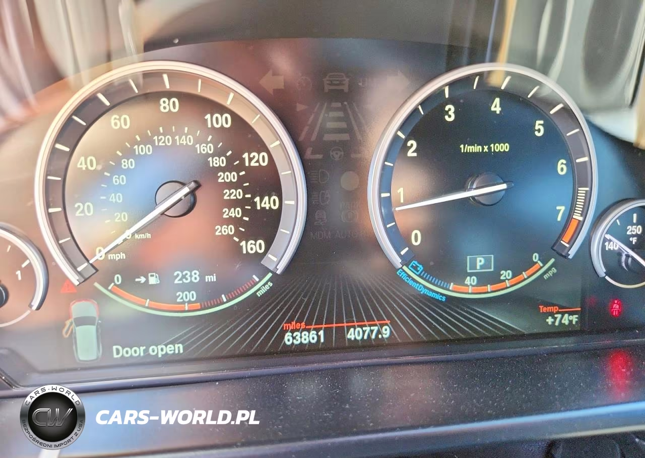 2016 BMW X5 xDrive50I VIN:5UXKR6C58G0J79955 - 9