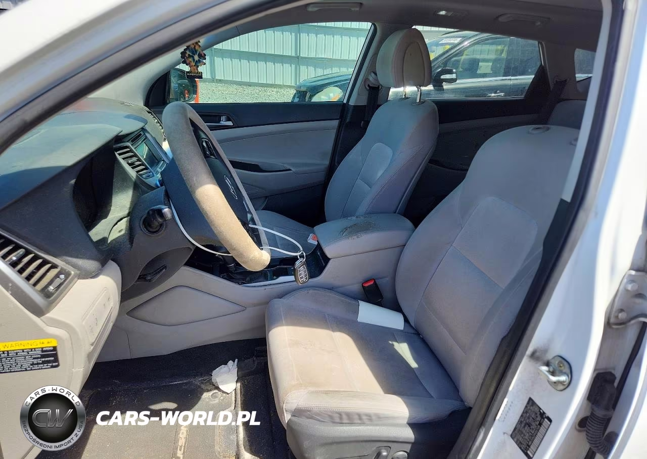 2017 Hyundai Tucson Value VIN:KM8J33A22HU567436 - 7