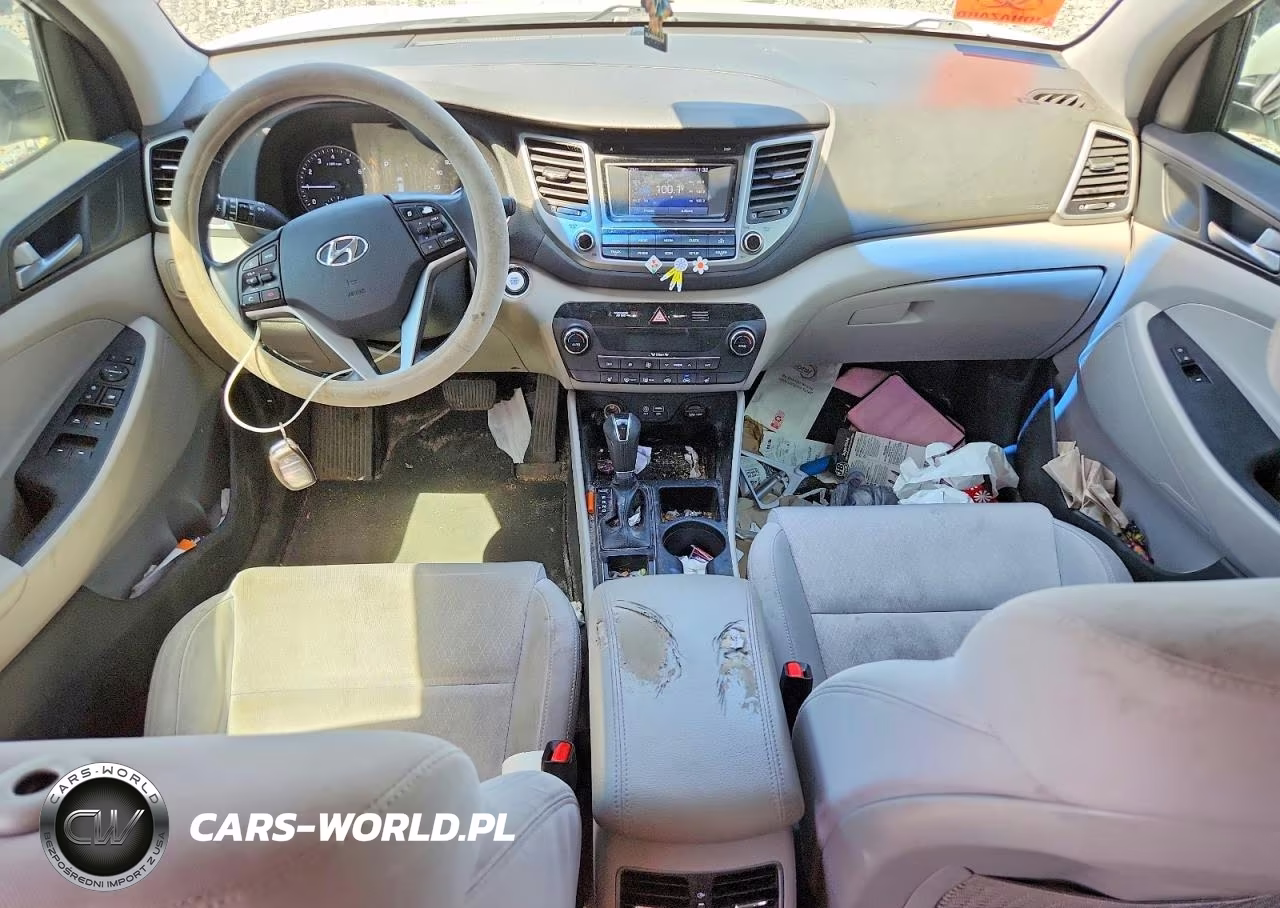 2017 Hyundai Tucson Value VIN:KM8J33A22HU567436 - 8