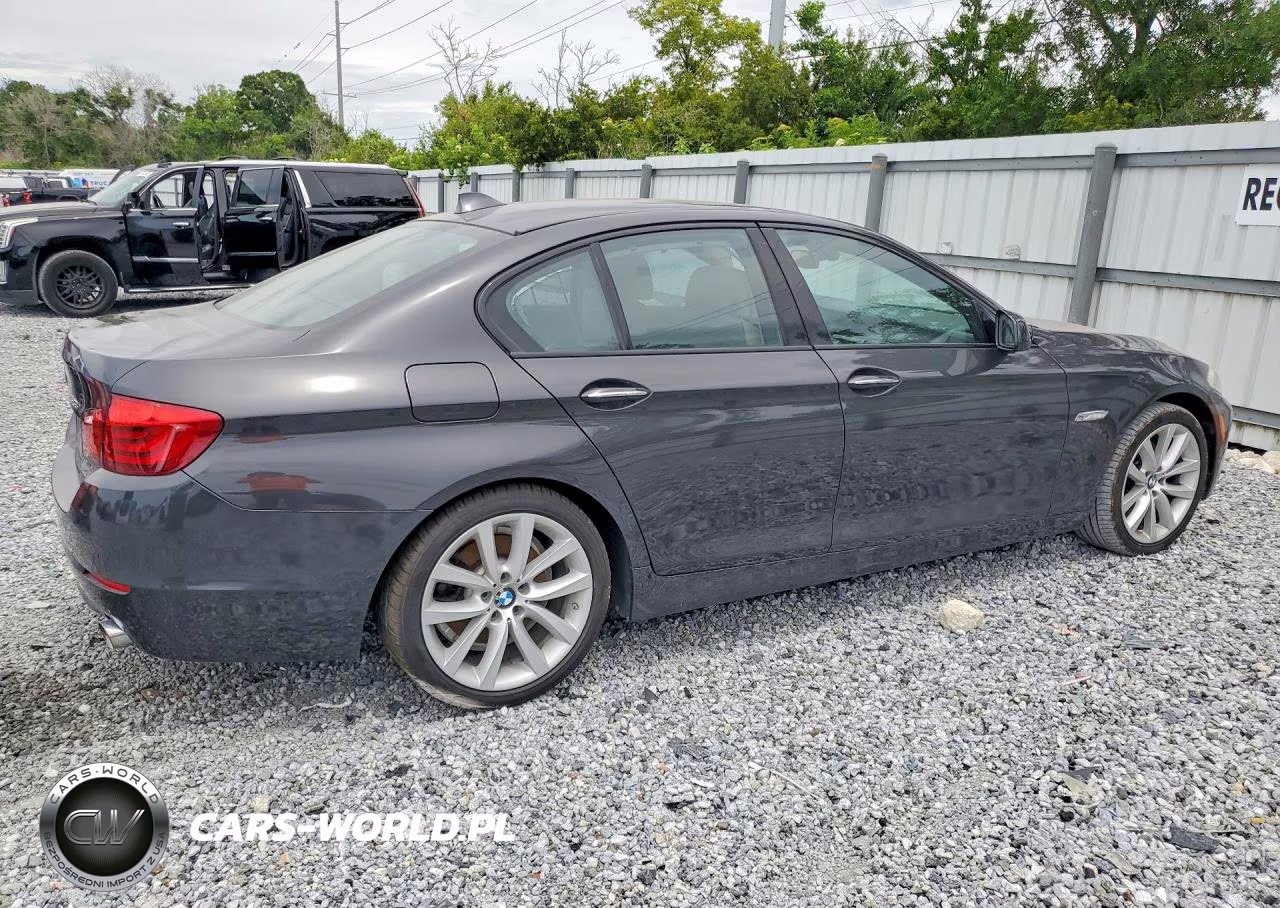 2011 BMW 5 Series VIN:WBAFR7C50BC802935 - 3
