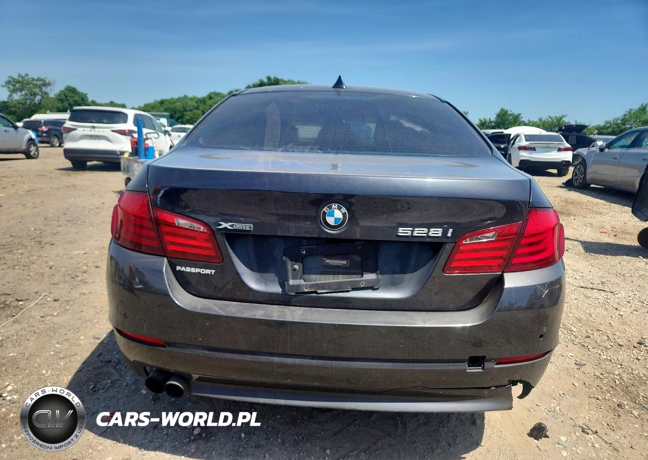 2013 BMW 528 Xi VIN:WBAXH5C56DD107402 - 6