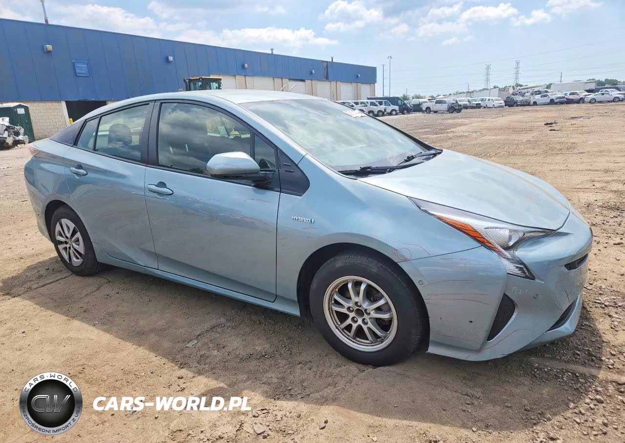2018 Toyota Prius Two VIN:JTDKBRFU4J3584064 - 4