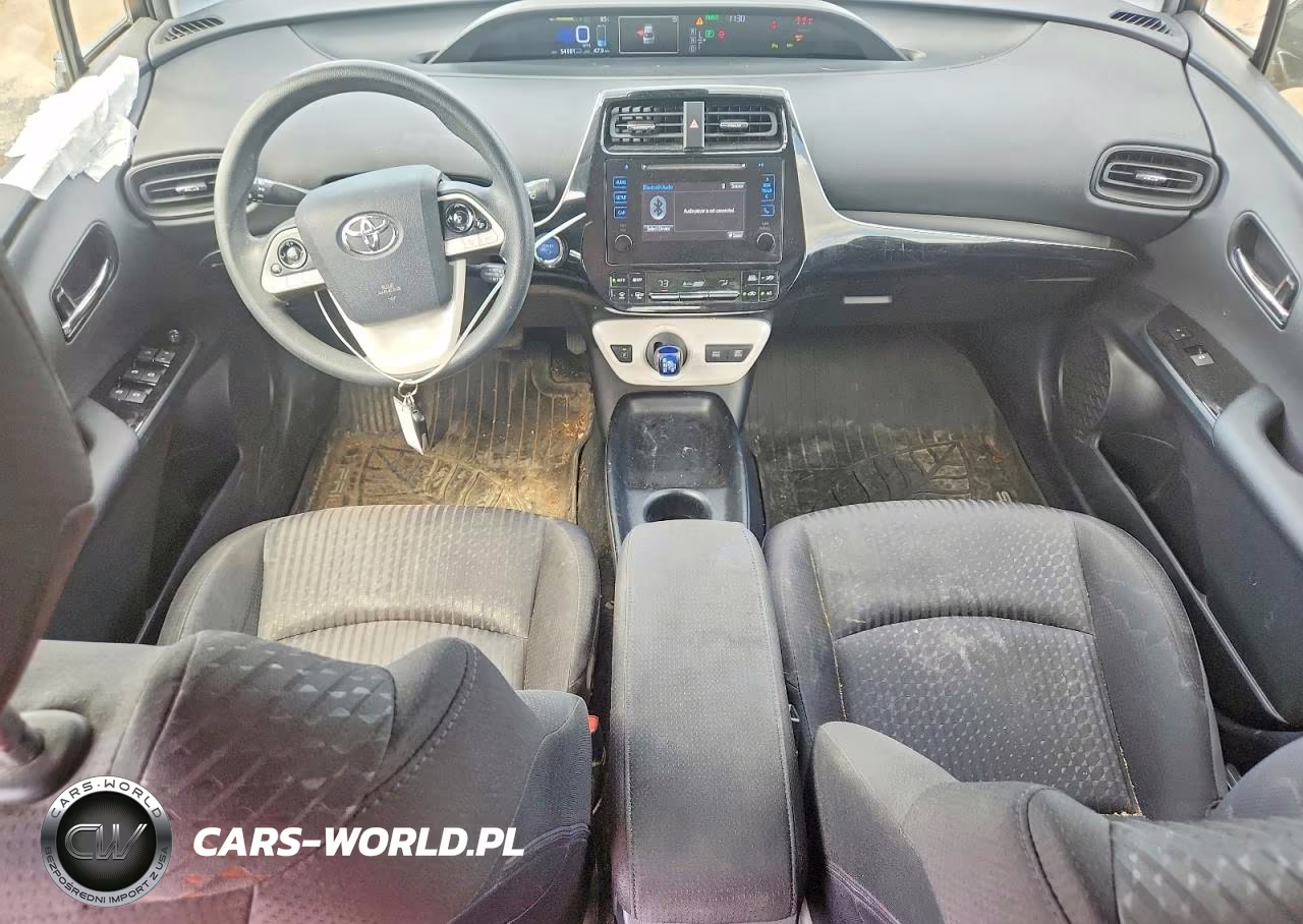 2018 Toyota Prius Two VIN:JTDKBRFU4J3584064 - 8