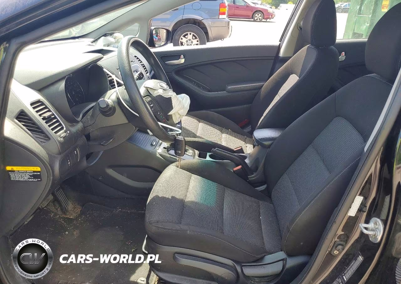 2017 Kia Forte Lx VIN:KNAFK5A83H5696855 - 7