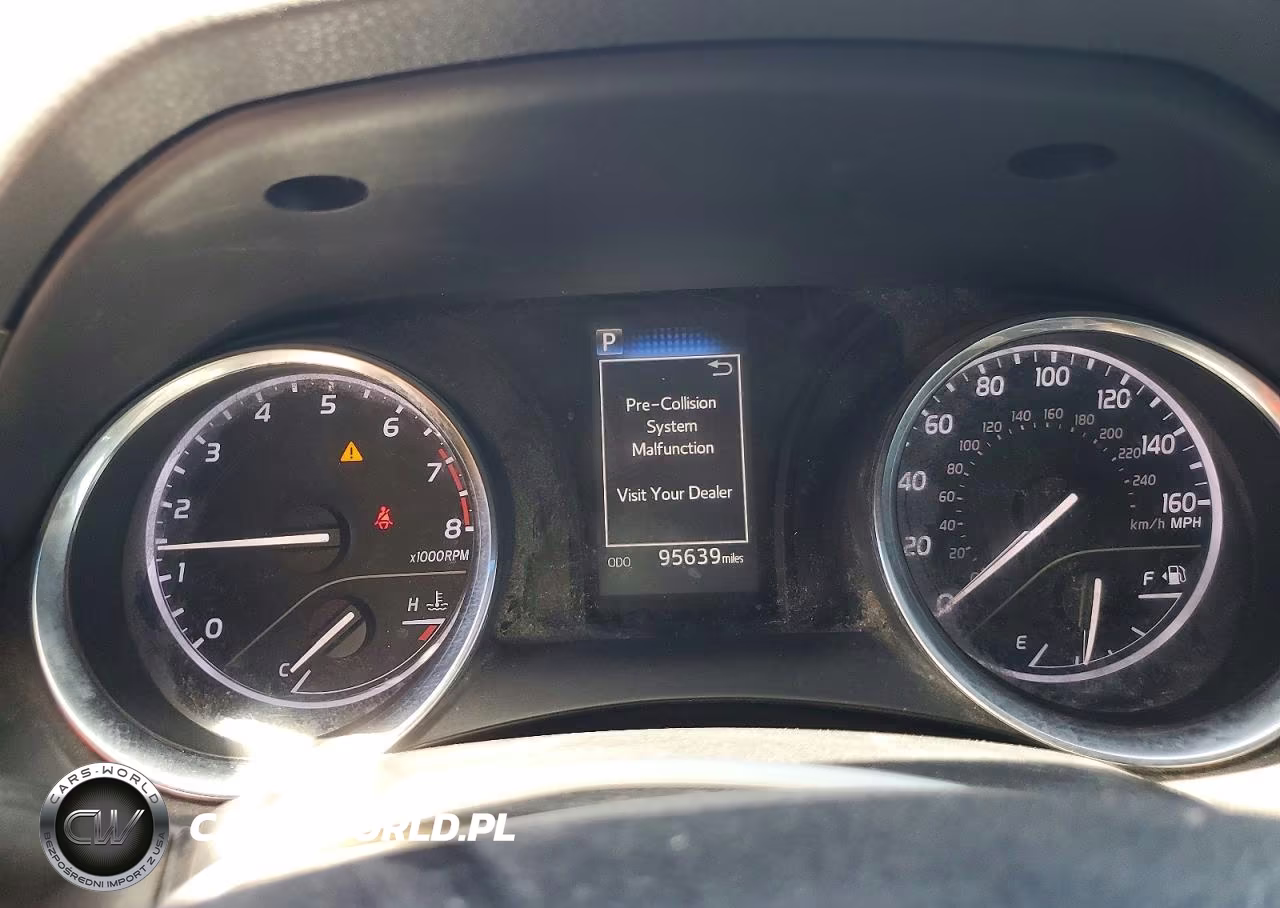 2018 Toyota Camry Se VIN:4T1B11HK0JU651619 - 9