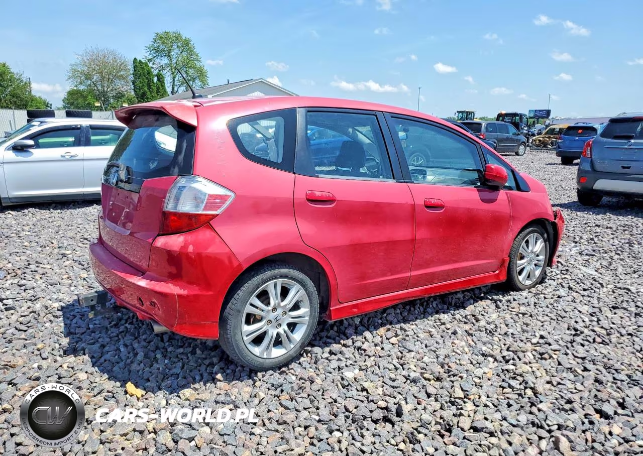 2010 Honda Fit Sport VIN:JHMGE8H48AS002251 - 3