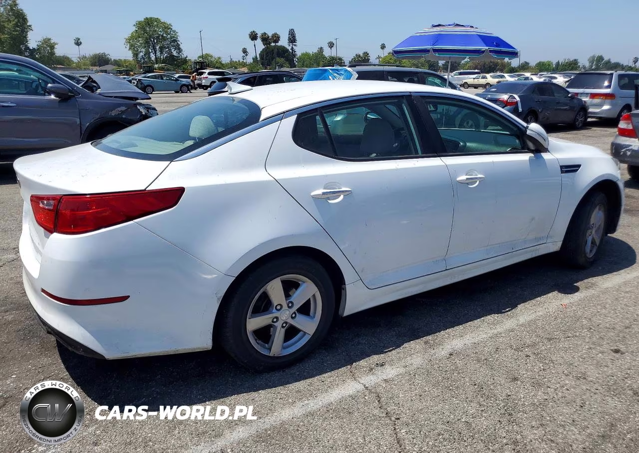 2015 Kia Optima Lx VIN:5XXGM4A75FG444276 - 3