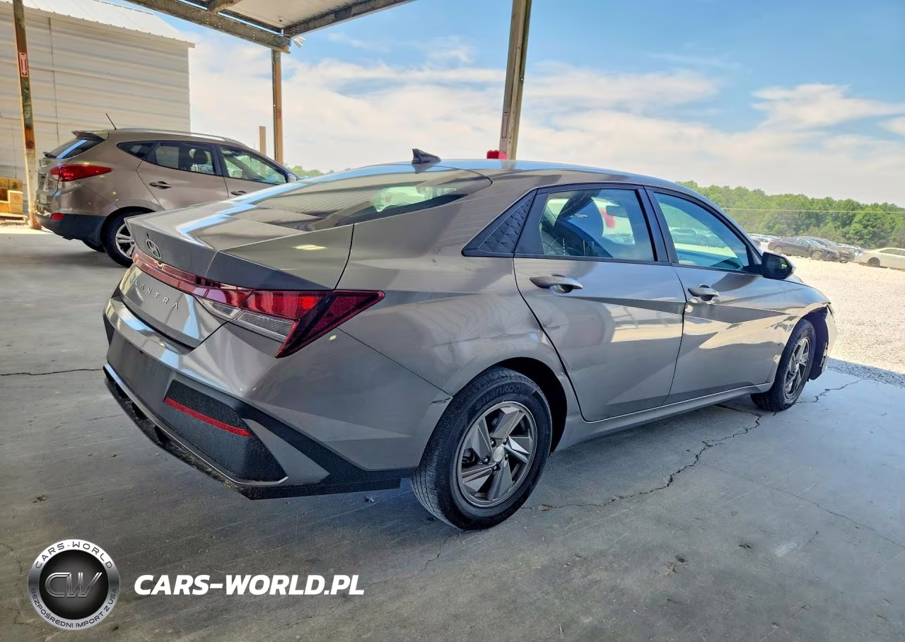 2024 Hyundai Elantra Se VIN:KMHLL4DG7RU801934 - 3