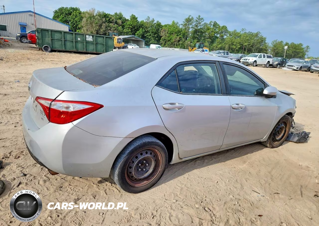 2014 Toyota Corolla Le VIN:5YFBURHE2EP081839 - 3