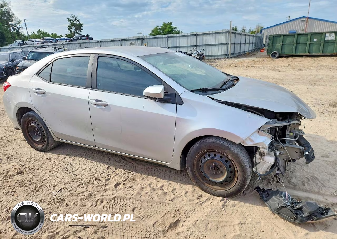 2014 Toyota Corolla Le VIN:5YFBURHE2EP081839 - 4